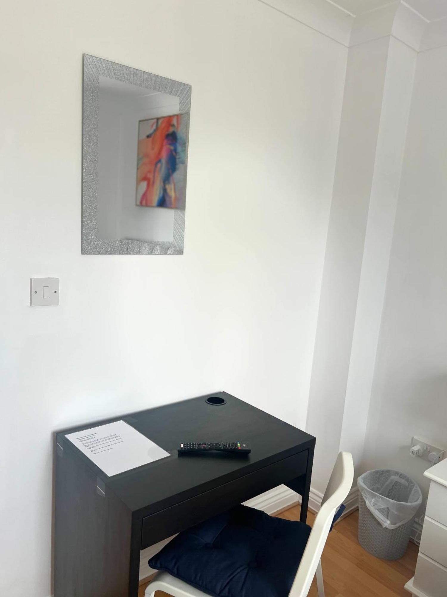 Luxury Rooms And An En-Suite Room With Free Wi-Fi Clarendon Way Colchester Exterior photo